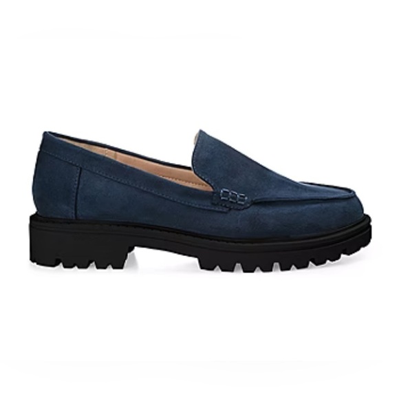 Journee Collection Shoes - Women’s Journee Collections Erika Blue Vegan Loafer Size 6 US!